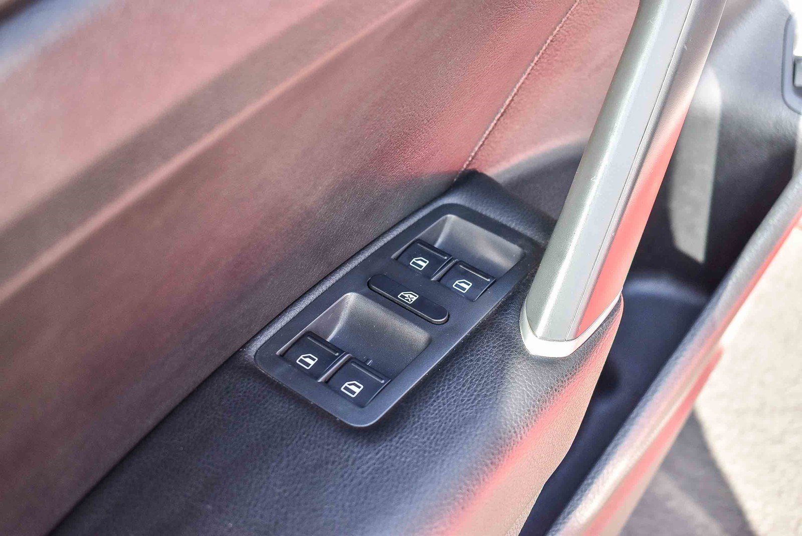 Used 2020 Volkswagen Passat 2.0T R-Line image 18