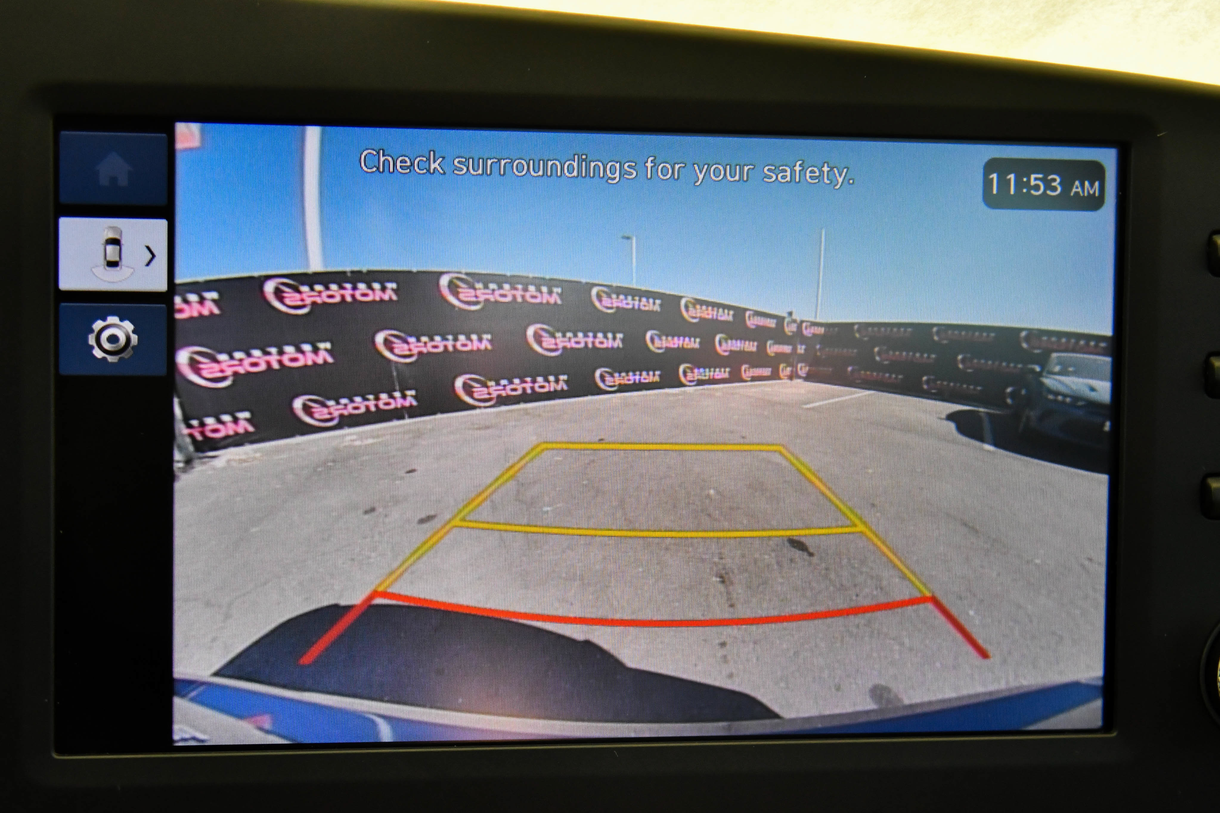 Used 2024 Hyundai Elantra SE FWD image 17