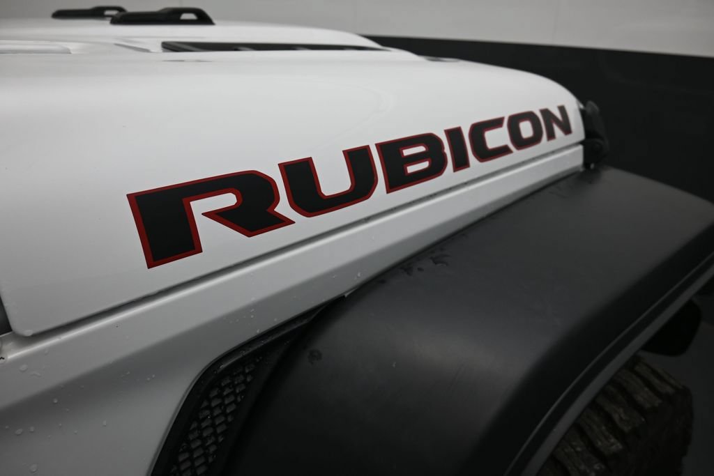 Used 2021 Jeep Gladiator Rubicon w/ Trailer Tow Package AWD/4WD image 16