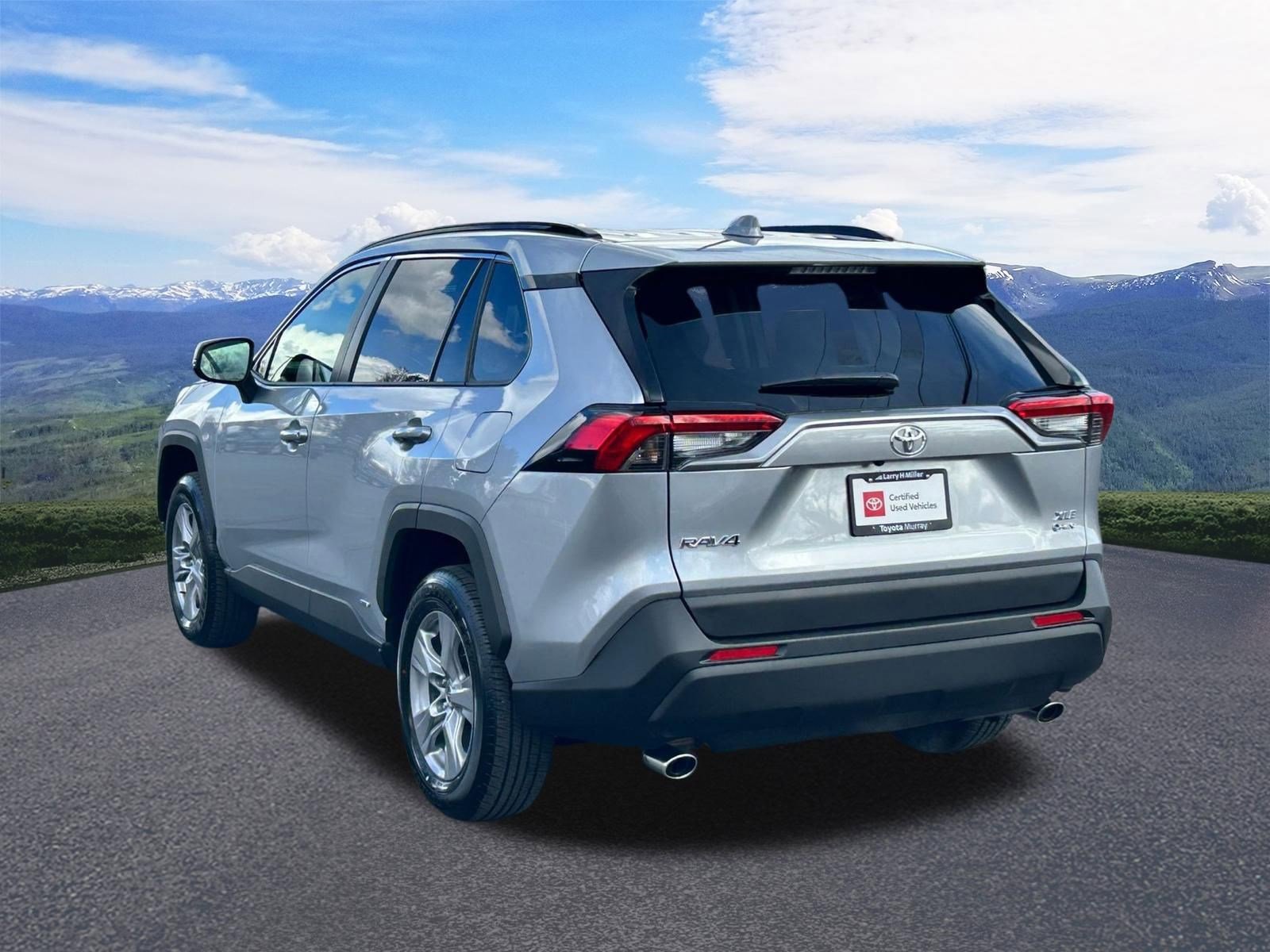 Certified 2025 Toyota RAV4 XLE image 3