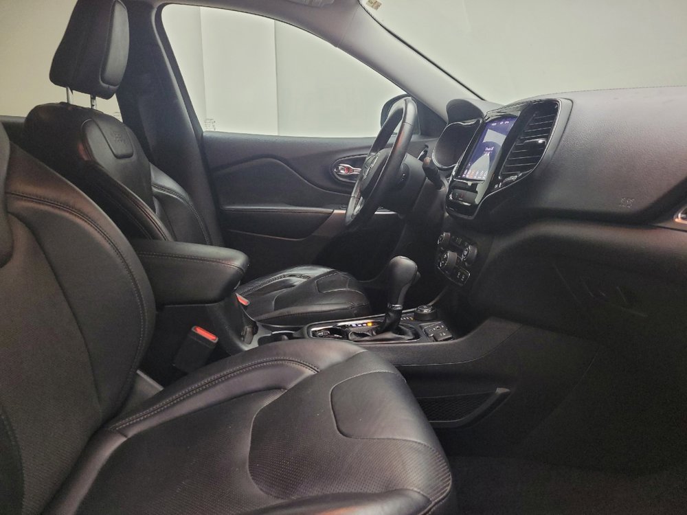 Used 2019 Jeep Cherokee Limited image 21