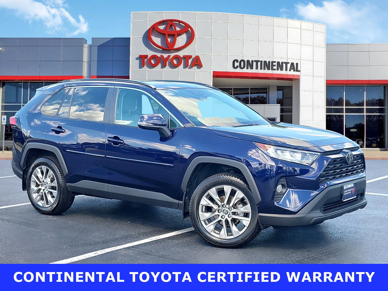 Used 2019 Toyota RAV4 XLE Premium w/ Cold Weather Package AWD/4WD image 1