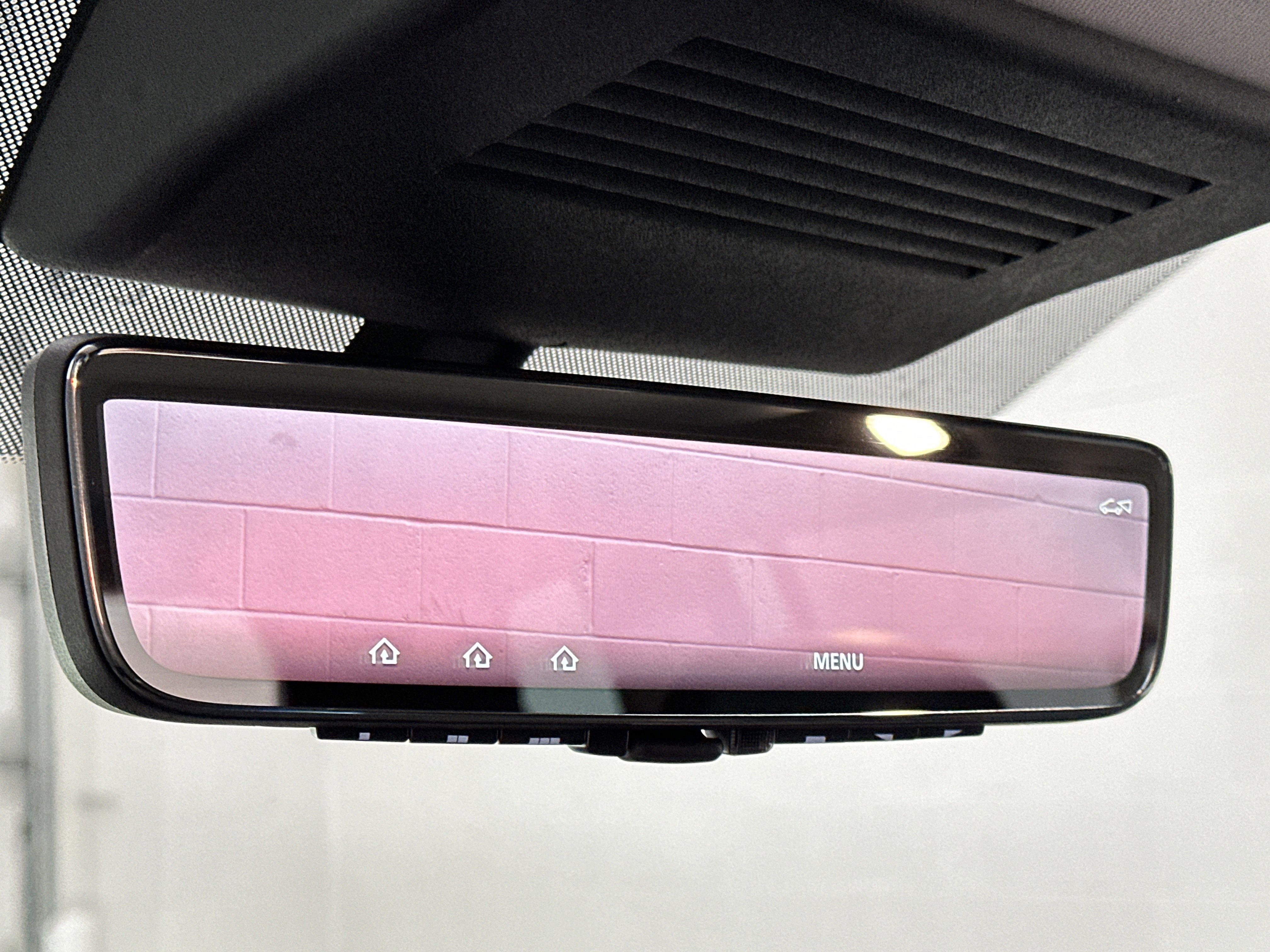 Used 2023 Nissan Armada Platinum image 40