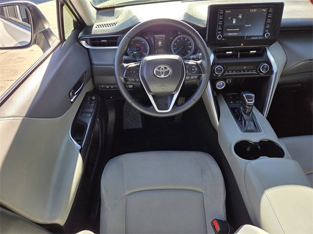 Used 2021 Toyota Venza XLE image 12