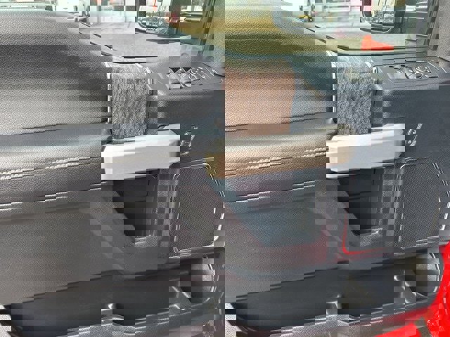 Used 2018 Ford F250 Lariat w/ Chrome Package image 21