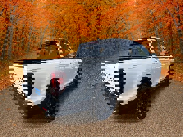 New 2026 Honda Ridgeline Black Edition image 4