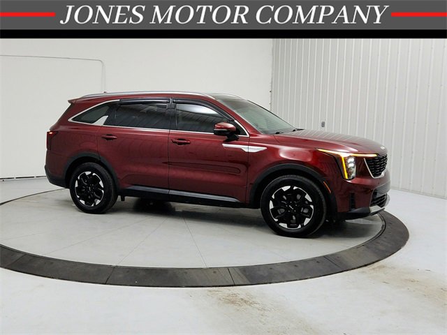 Used 2025 Kia Sorento S w/ Panoramic Sunroof Package image 1