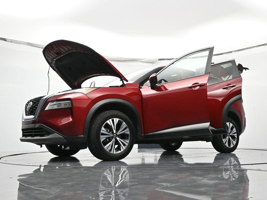 Used 2023 Nissan Rogue SV image 49