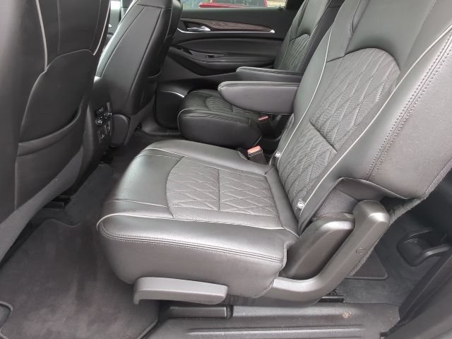 Used 2022 Buick Enclave Avenir w/ Avenir Technology Package AWD/4WD image 26