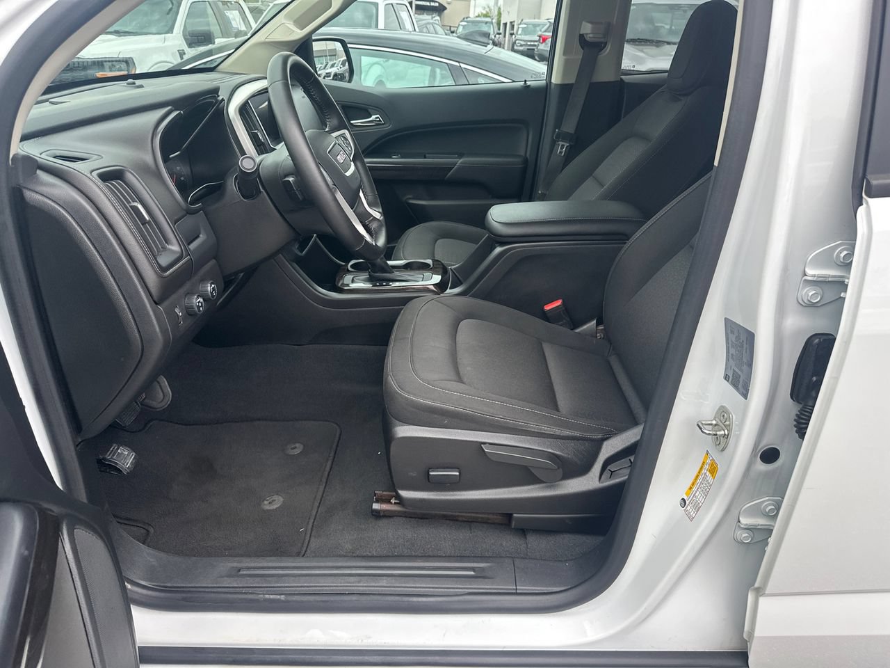 Used 2022 GMC Canyon Elevation w/ Trailering Package AWD/4WD image 9