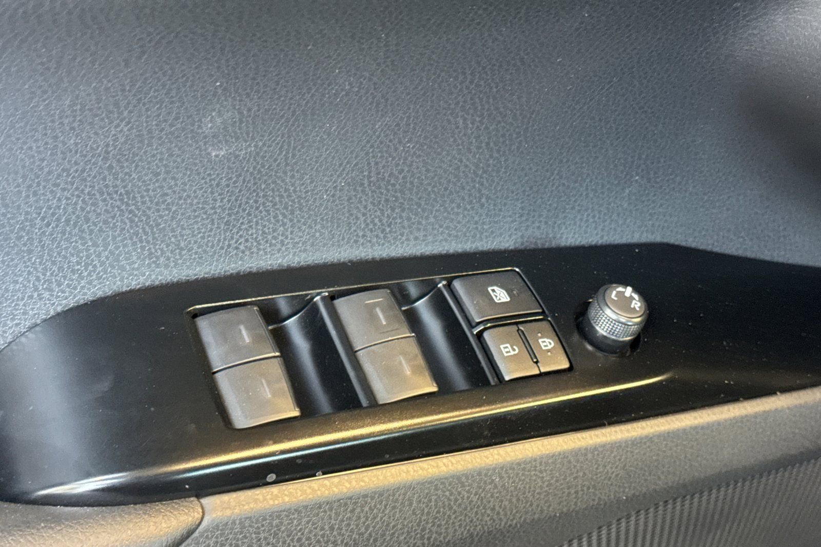Certified 2026 Toyota Camry SE FWD image 15