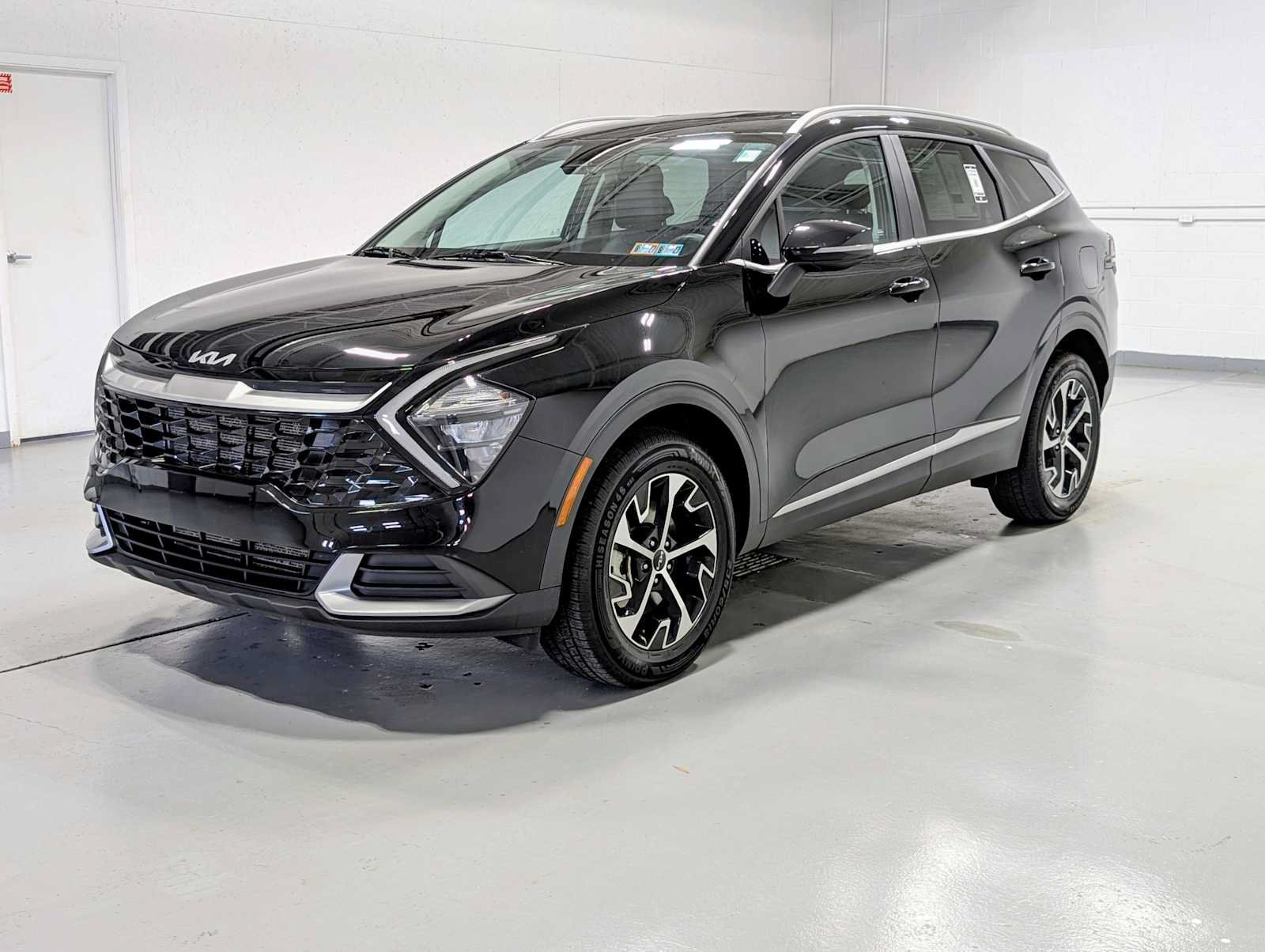 Certified 2023 Kia Sportage EX AWD/4WD image 1