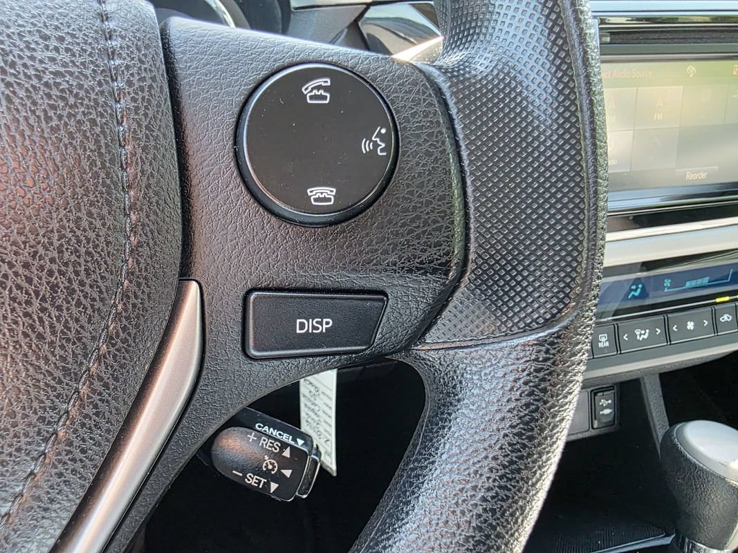 Used 2016 Toyota Corolla LE FWD image 27