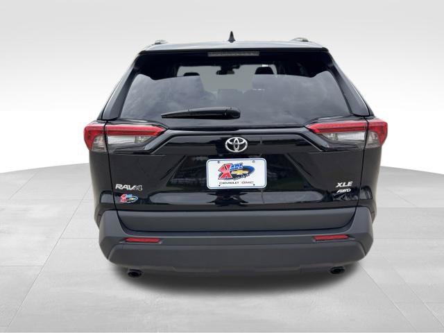 Used 2024 Toyota RAV4 XLE Premium w/ Weather Package AWD/4WD image 4