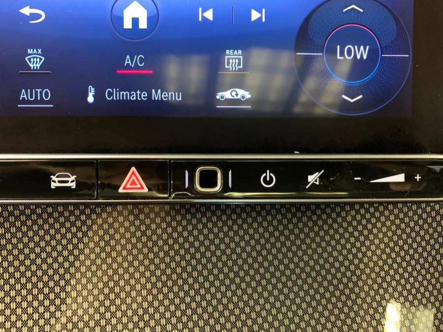 Used 2022 Mercedes-Benz C 300 4MATIC Sedan w/ Pinnacle Trim Package image 44