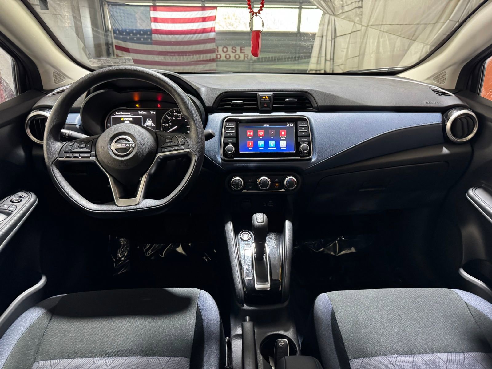 Used 2025 Nissan Versa SV image 17