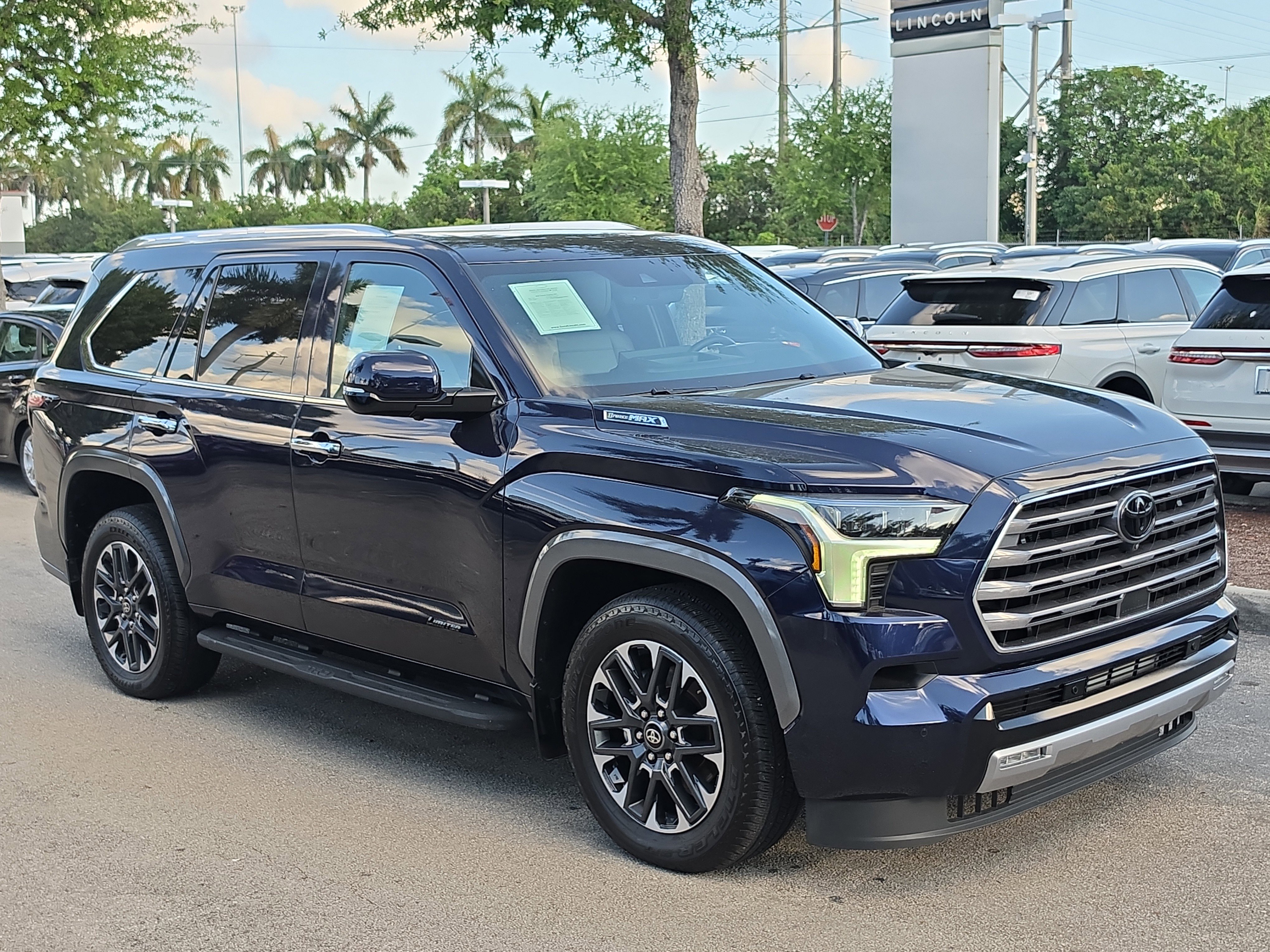 Used 2025 Toyota Sequoia Limited image 27