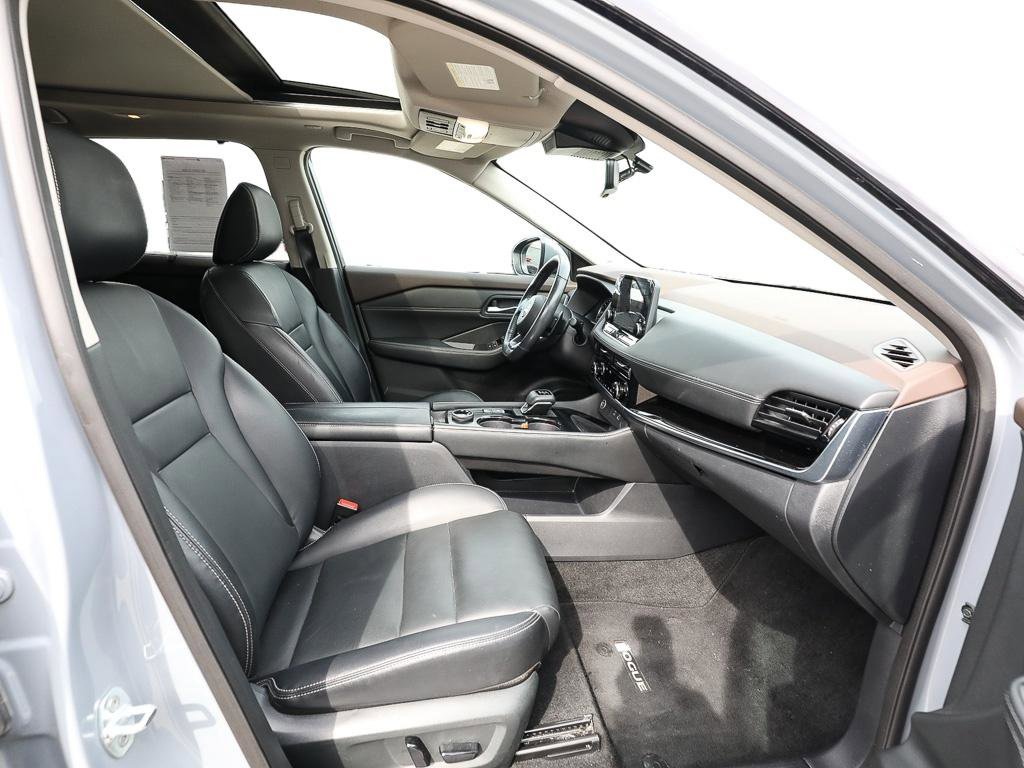 Used 2023 Nissan Rogue SL w/ SL Premium Package image 23