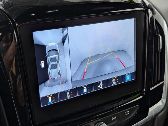 Used 2023 Chevrolet Traverse RS AWD/4WD image 28