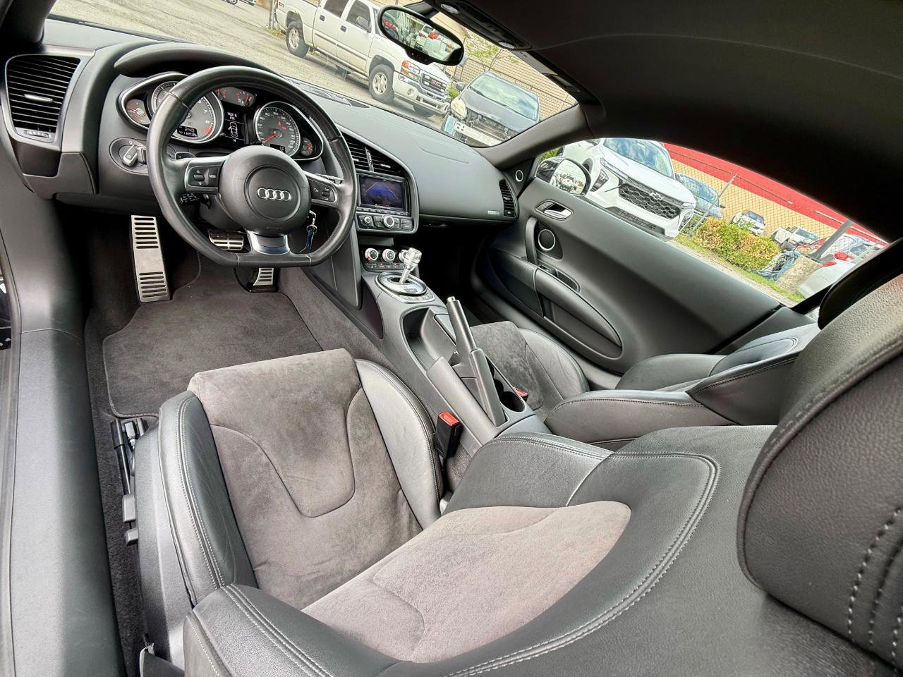 Used 2012 Audi R8 V8 AWD/4WD image 19