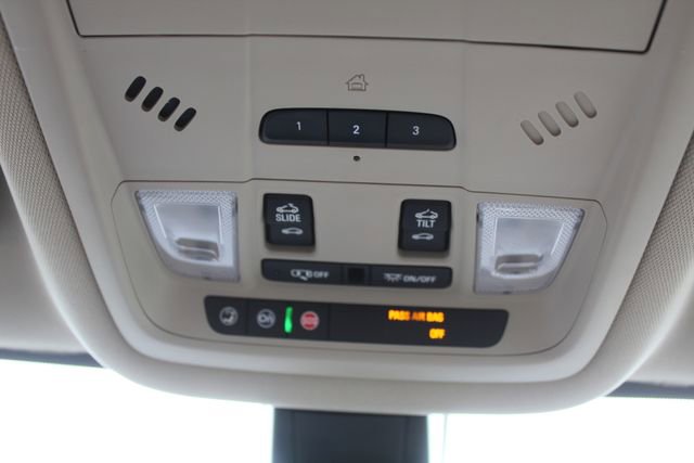 Used 2019 GMC Acadia Denali w/ Technology Package FWD image 33