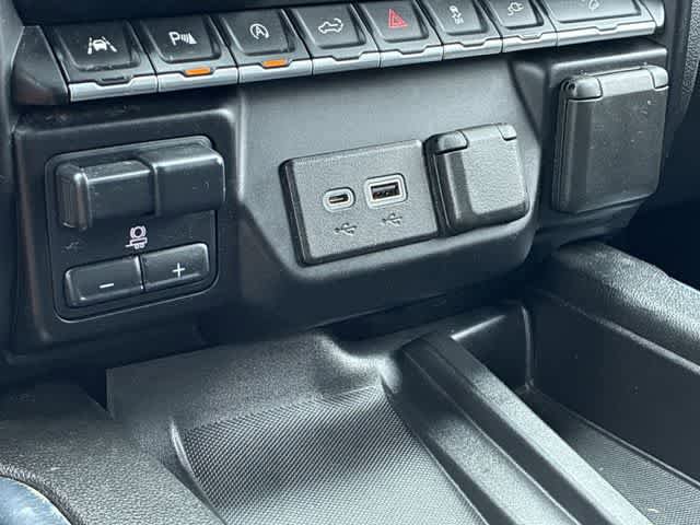 Used 2021 GMC Sierra 1500 AT4 w/ AT4 Value Package AWD/4WD image 42