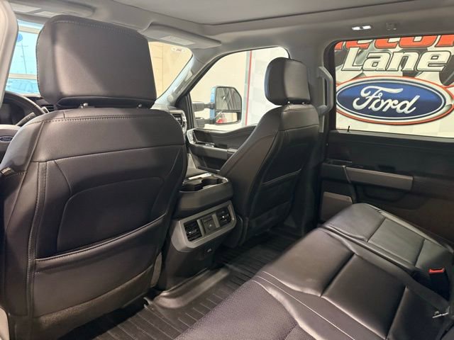 Used 2025 Ford F350 Lariat w/ Chrome Package image 17