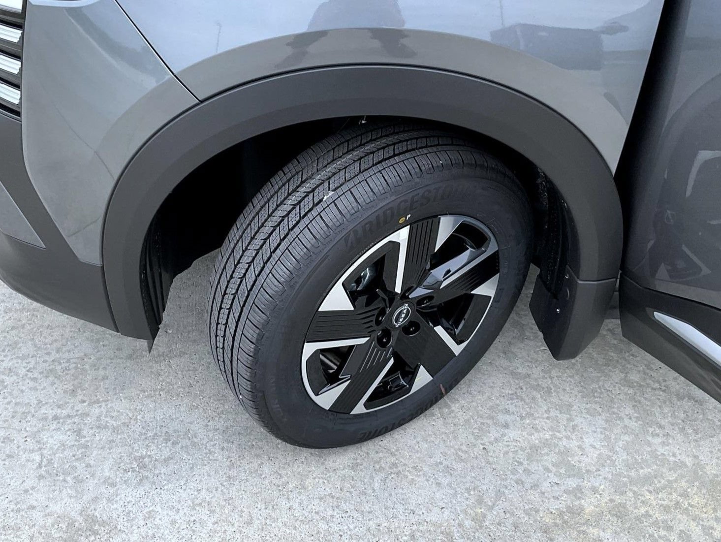 New 2026 Nissan Kicks SV w/ Cold Weather Package AWD/4WD image 24