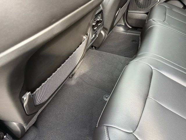 New 2025 Jeep Grand Cherokee Limited w/ Luxury Tech Group II image 26