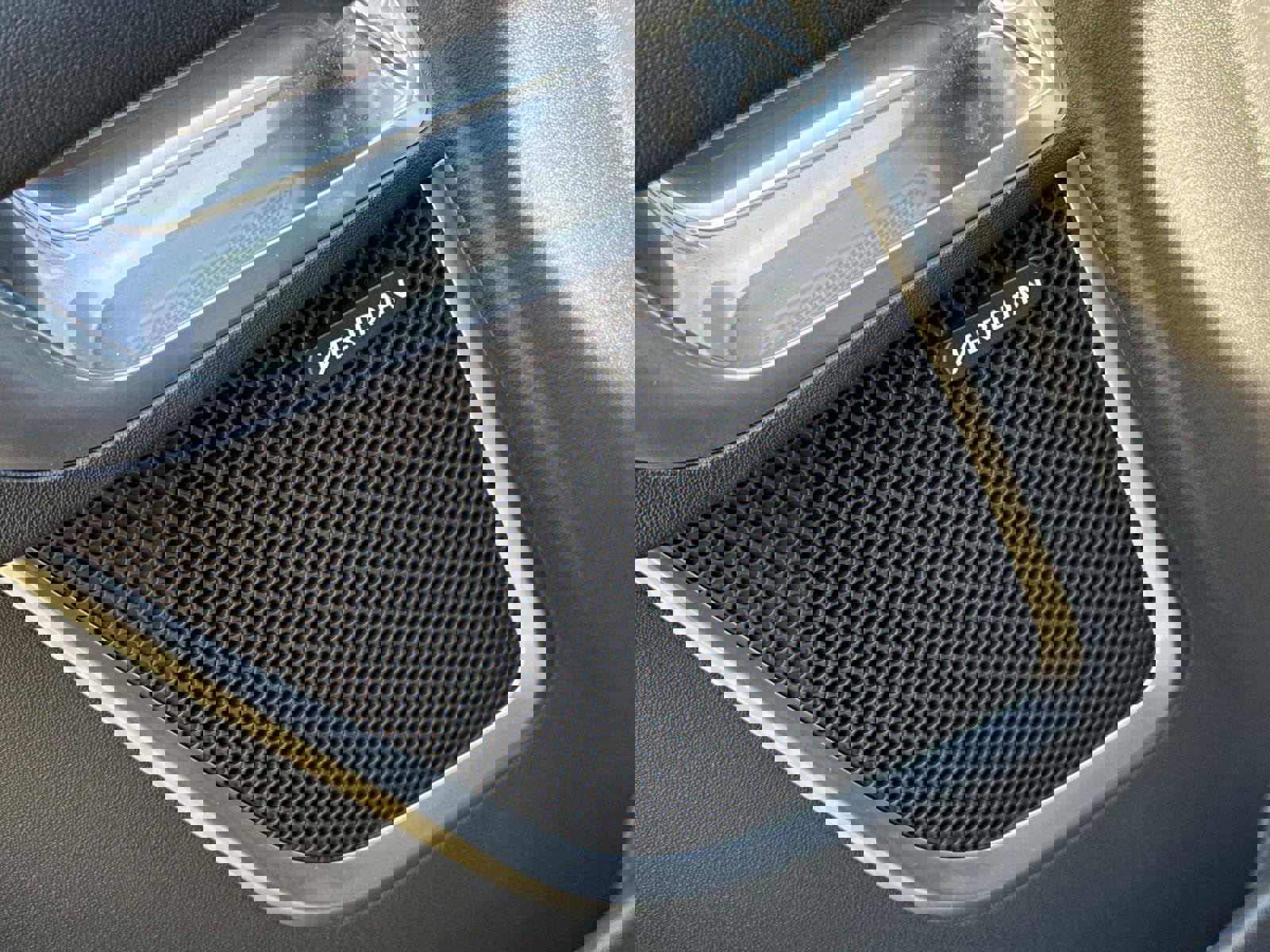 Used 2024 Jaguar E-PACE R-Dynamic SE image 19