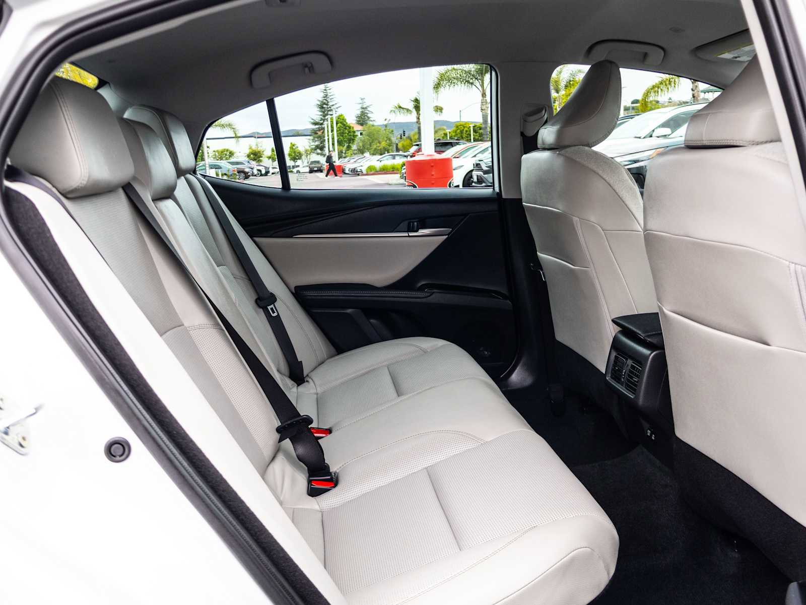 Used 2026 Toyota Camry XLE FWD image 20