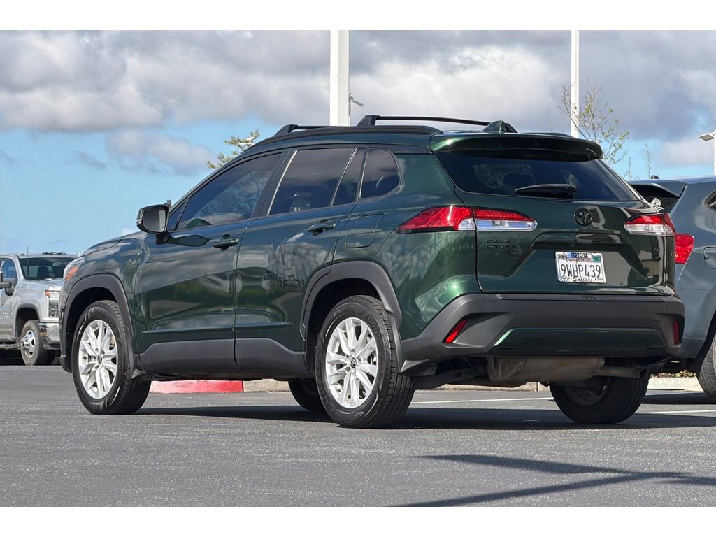 Used 2022 Toyota Corolla Cross LE AWD/4WD image 6