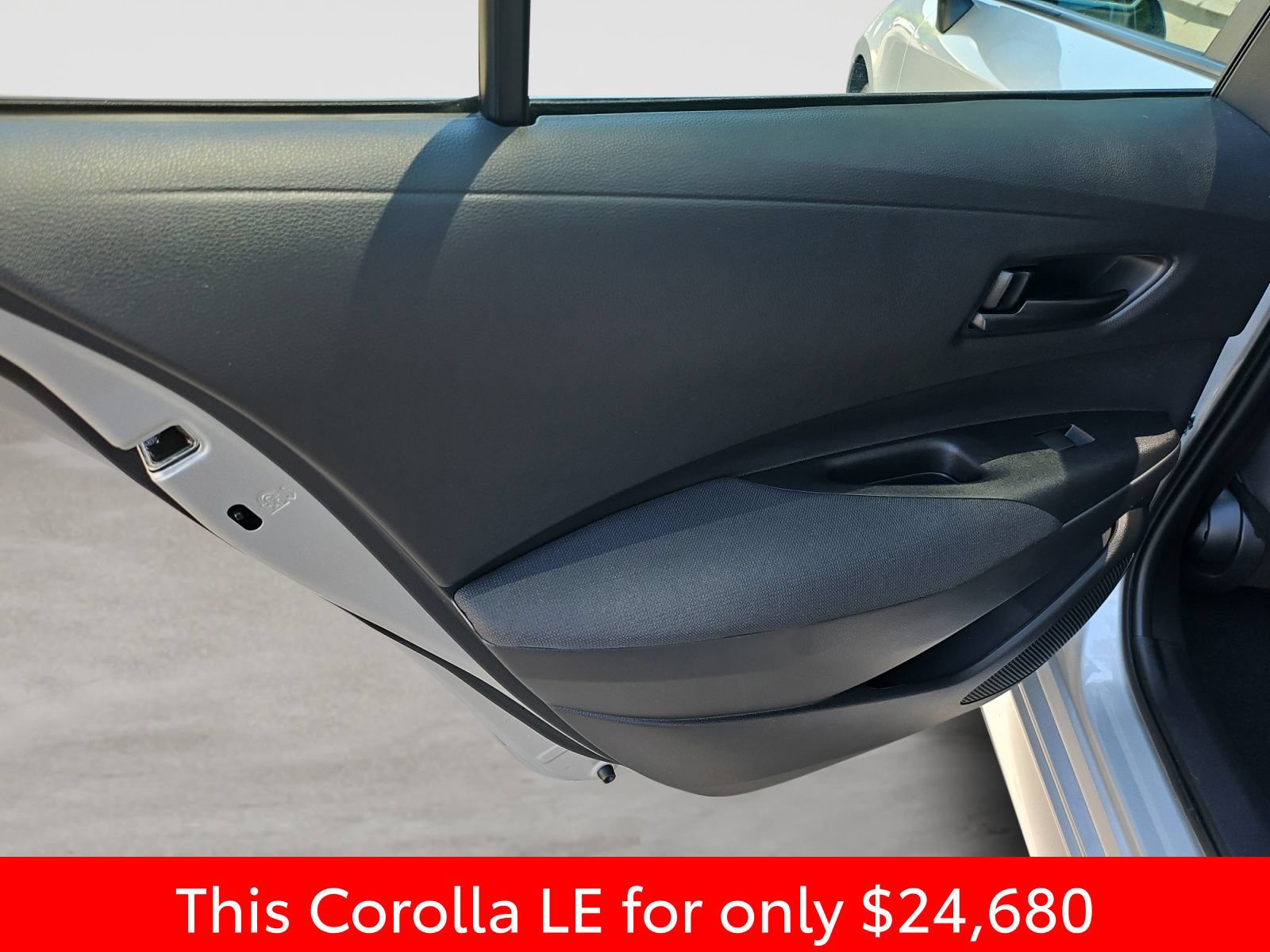 Used 2026 Toyota Corolla LE FWD image 35