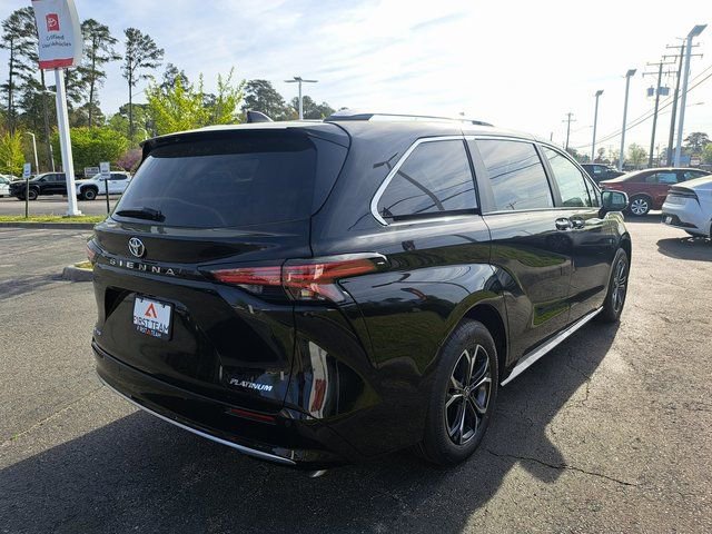 New 2026 Toyota Sienna Platinum image 6
