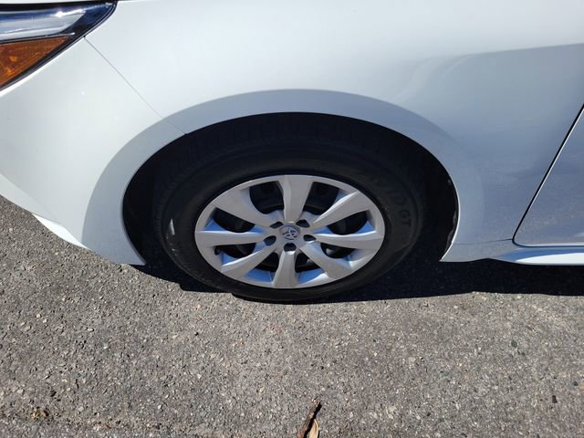 Used 2025 Toyota Corolla LE image 5