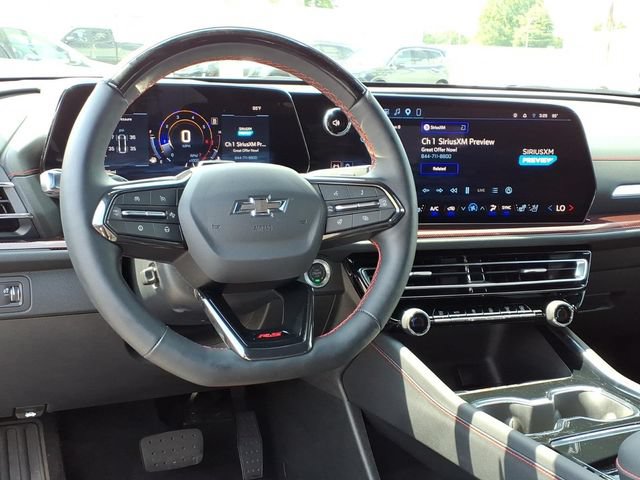 Used 2026 Chevrolet Traverse RS FWD image 14