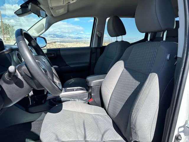 Used 2022 Toyota Tacoma SR5 RWD image 9