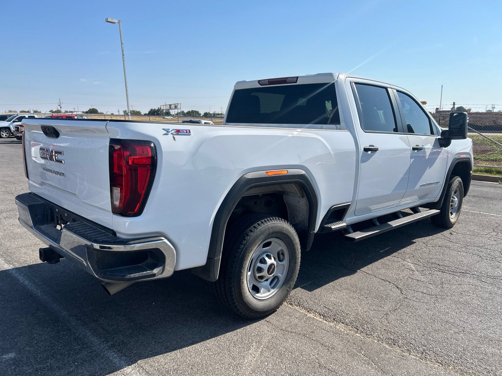 Used 2025 GMC Sierra 2500 Pro w/ Convenience Package AWD/4WD image 4