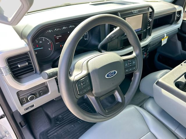 Used 2025 Ford F250 XL image 9