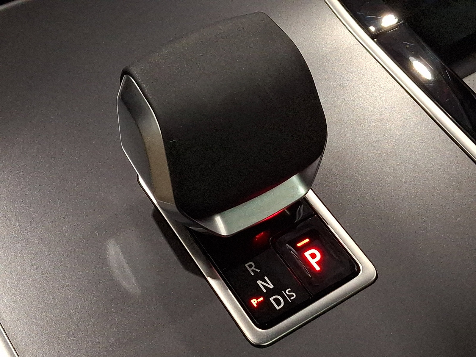 Used 2026 Land Rover Range Rover Velar S image 14