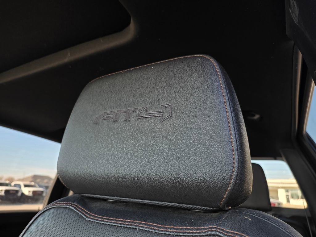 Used 2022 GMC Sierra 2500 AT4 w/ AT4 Preferred Package image 21