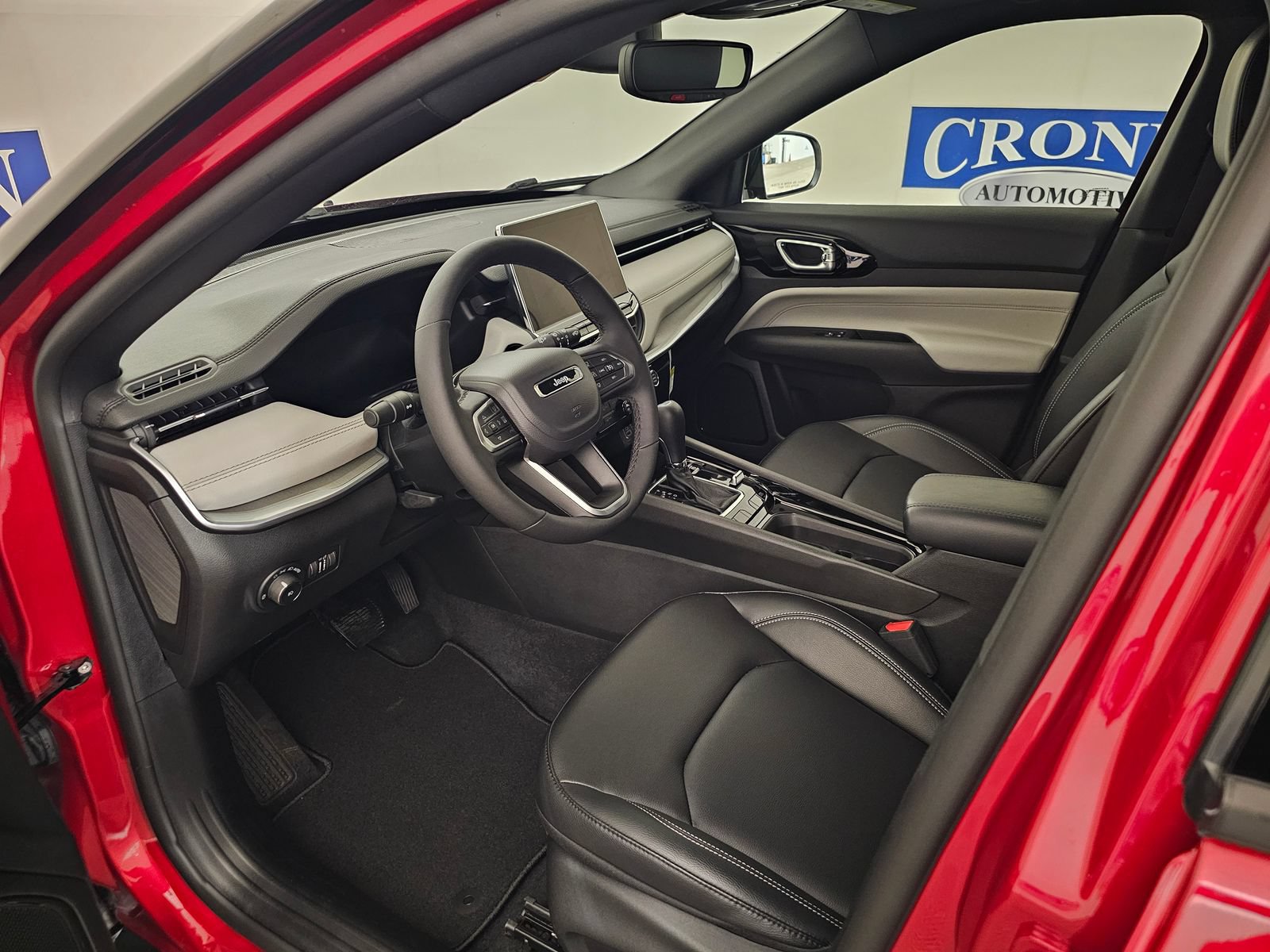 New 2026 Jeep Compass Limited AWD/4WD image 3