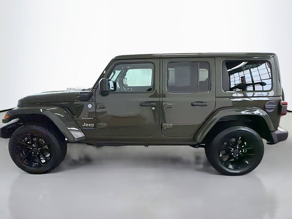 Used 2024 Jeep Wrangler Unlimited Sahara w/ Technology Group image 4