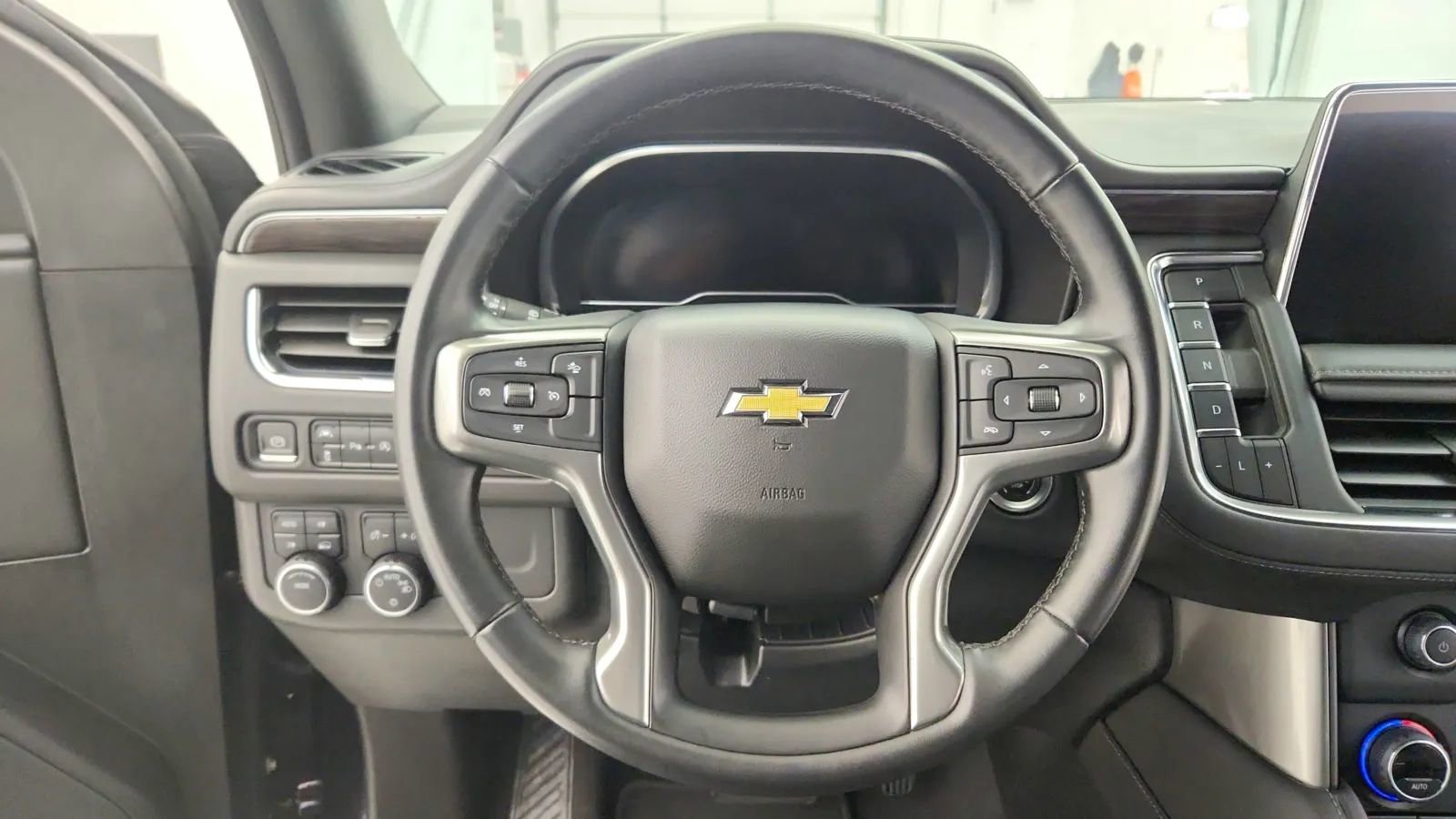 Used 2023 Chevrolet Tahoe LT image 32