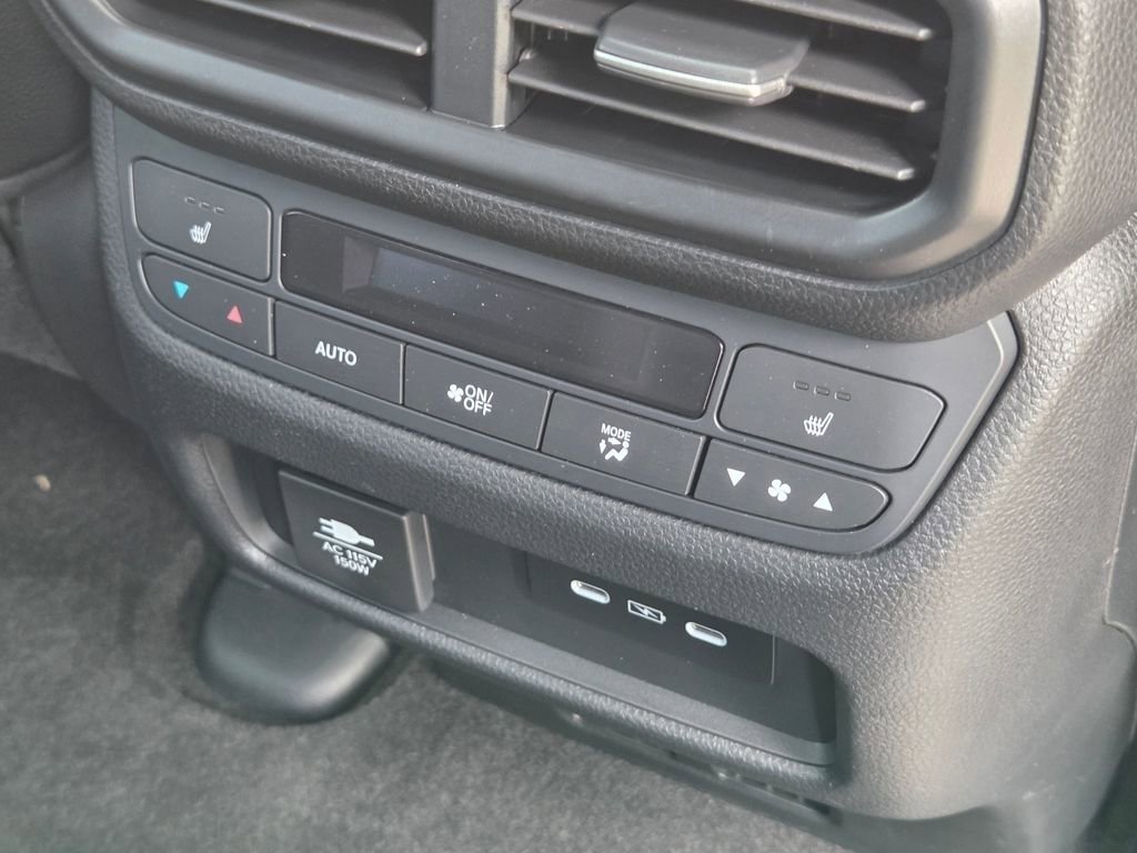 Used 2025 Honda Passport Black Edition image 34