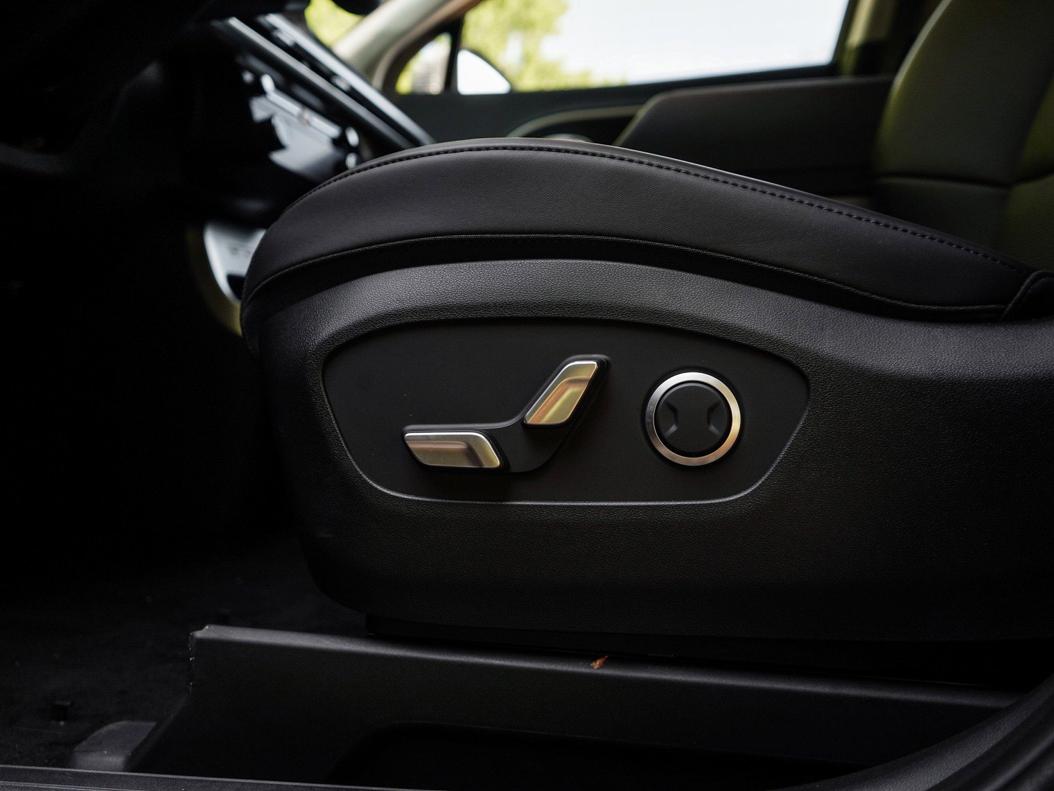 New 2026 Hyundai Ioniq 9 SEL image 17