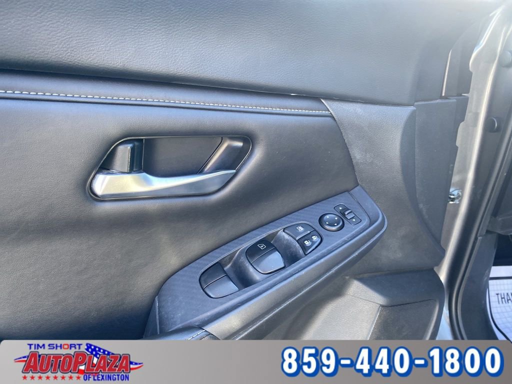 Used 2023 Nissan Sentra SV w/ Trunk Package image 23
