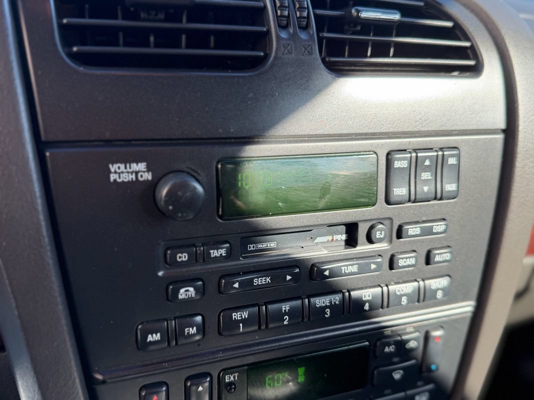 Used 2001 Lincoln LS RWD image 20
