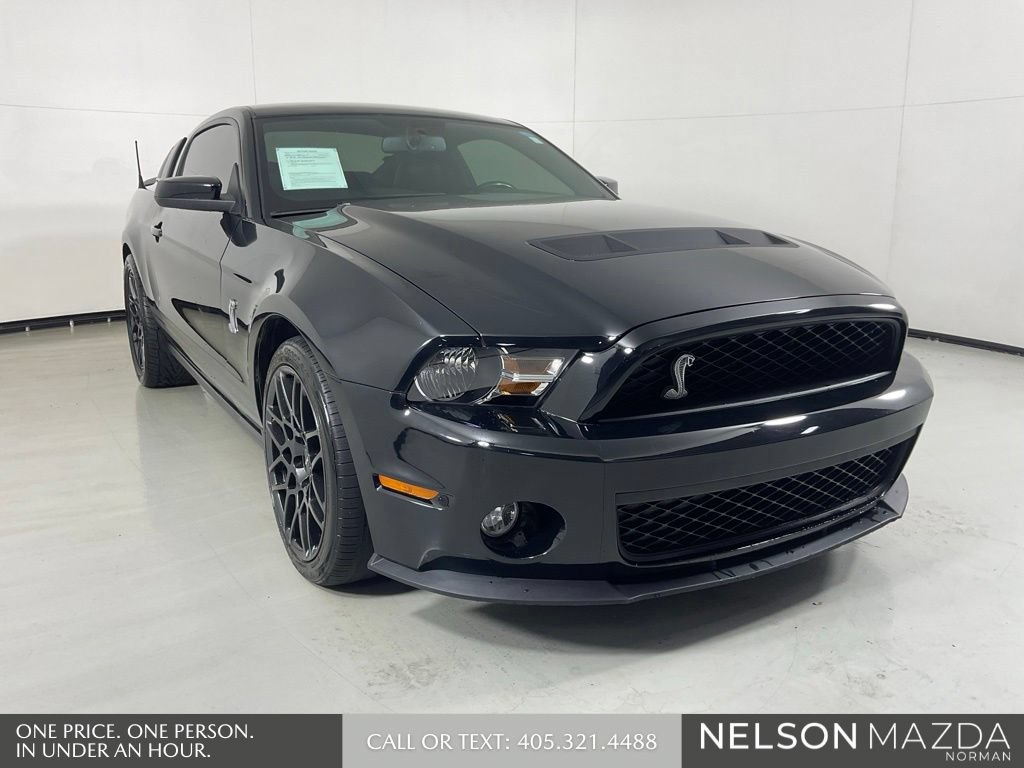 Used 2010 Ford Mustang Shelby GT500 RWD image 3
