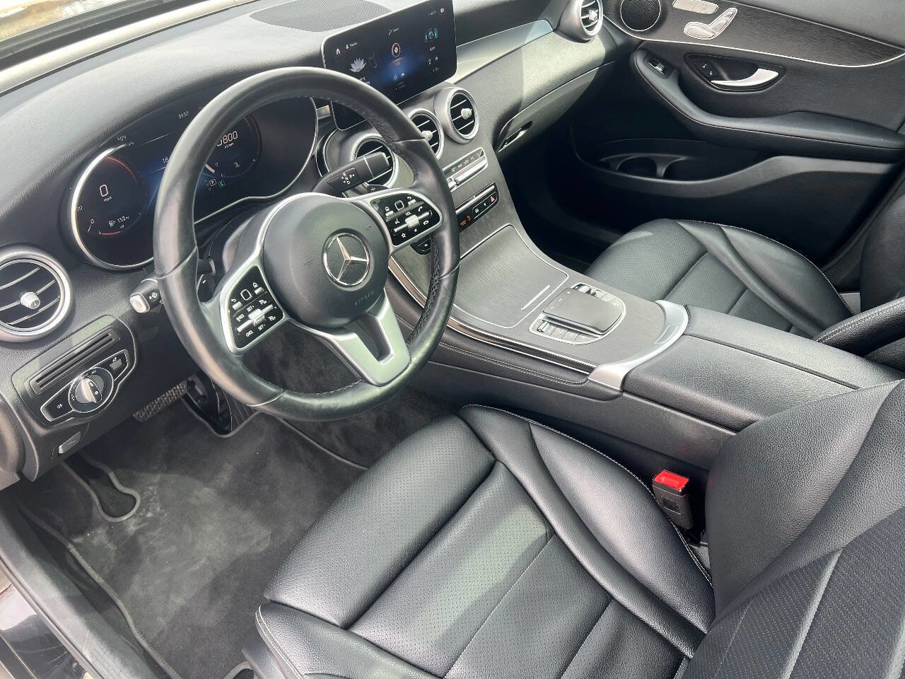 Used 2021 Mercedes-Benz GLC 300 4MATIC image 16